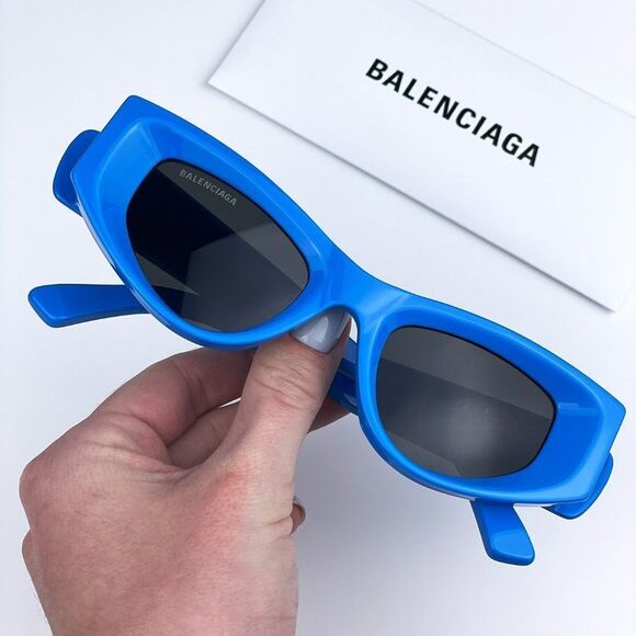 Balenciaga BB0243S 004 Sunglasses Blue Grey Cat Eye Unisex - Picture 1 of 10